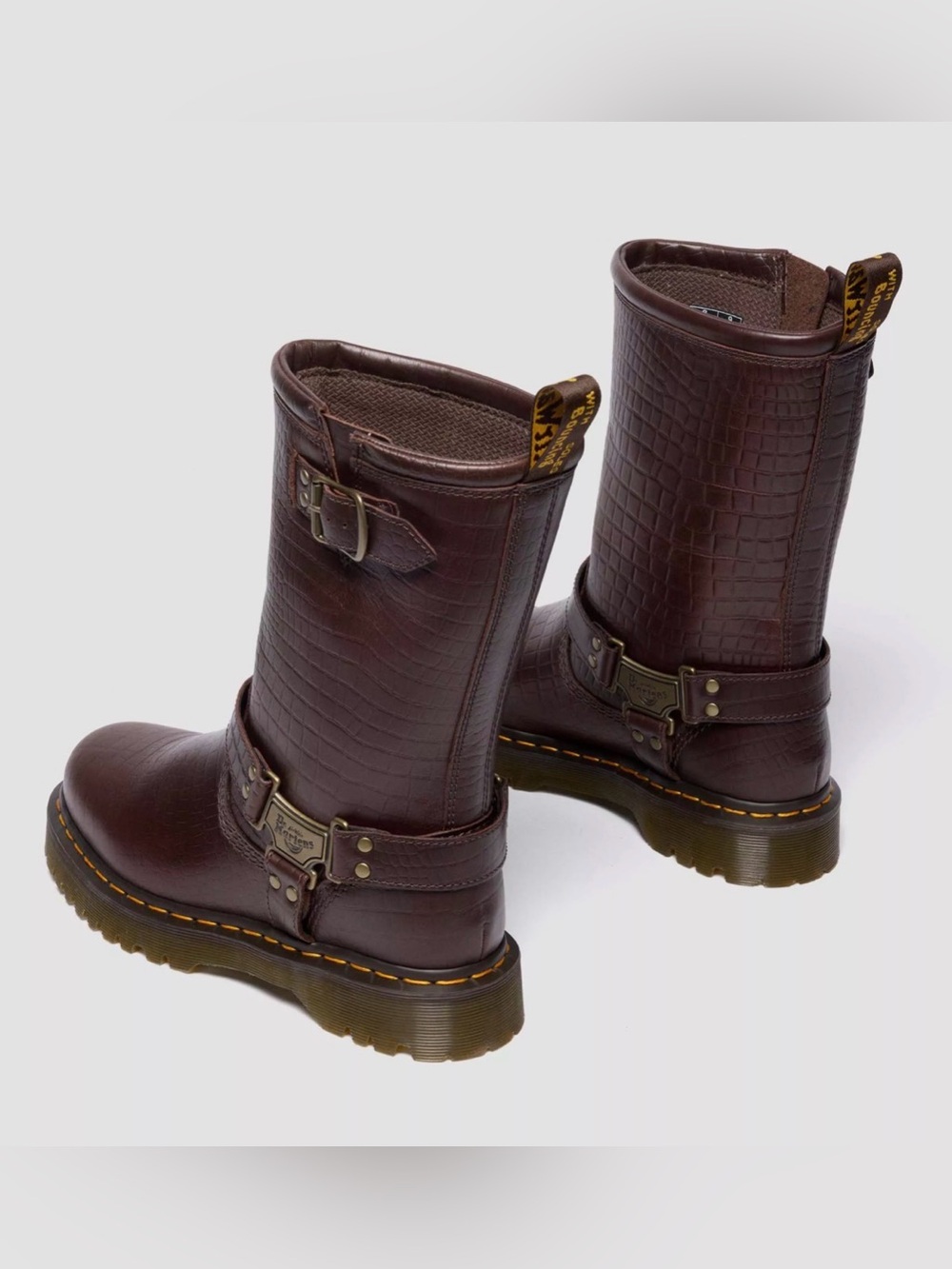 Dr Martens Anistone HI Biker Boots
Reptile Leather Embossed. MSRP $200. Size 8 - Picture 5 of 17